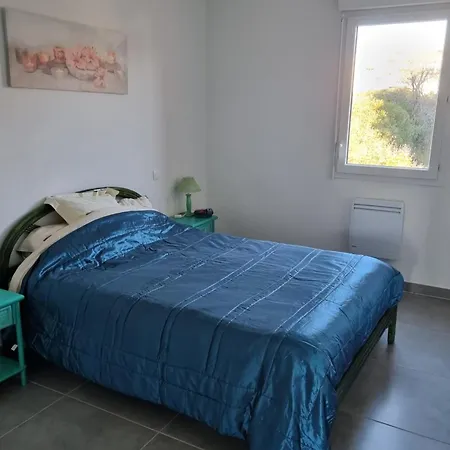 2 Bedrooms 60m - 4 People - * מרסיאן