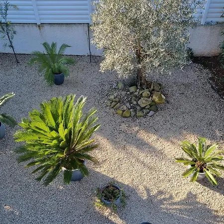 2 Bedrooms 60m - 4 People - * מרסיאן